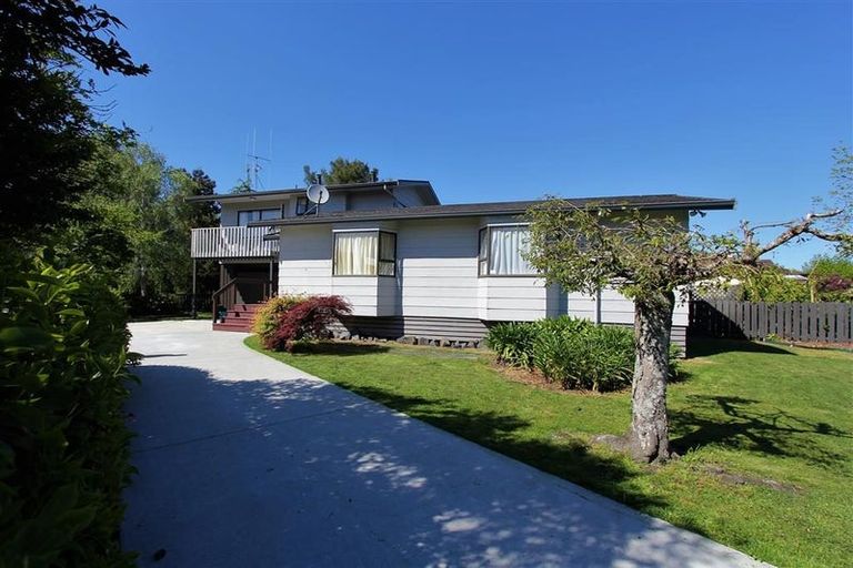Photo of property in 13 Hibiscus Avenue, Hamilton Lake, Hamilton, 3204