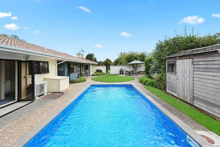 Photo of property in 51 Glen Lynne Avenue, Queenwood, Hamilton, 3210