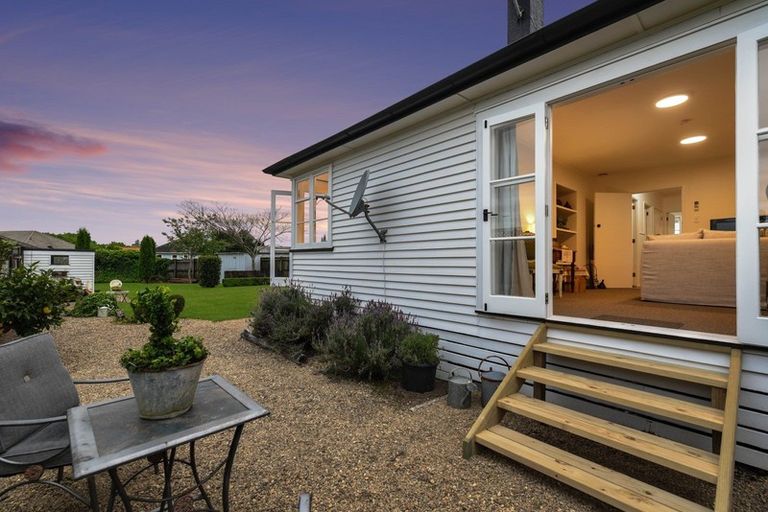 Photo of property in 105 Fairfield Road, Fairfield, Hamilton, 3214