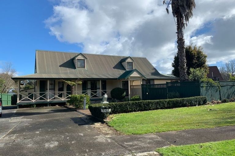 Photo of property in 6 Orinda Close, Botany Downs, Auckland, 2010