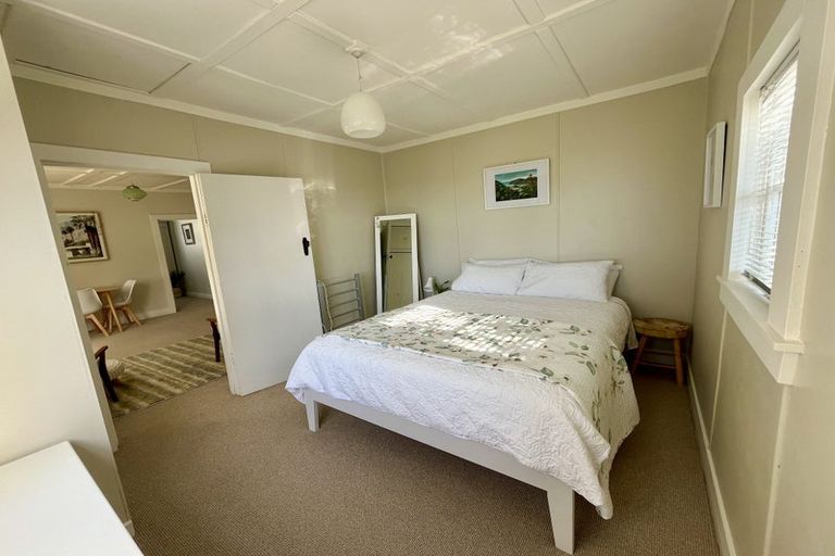 Photo of property in 9 Lismore Street, Strandon, New Plymouth, 4312