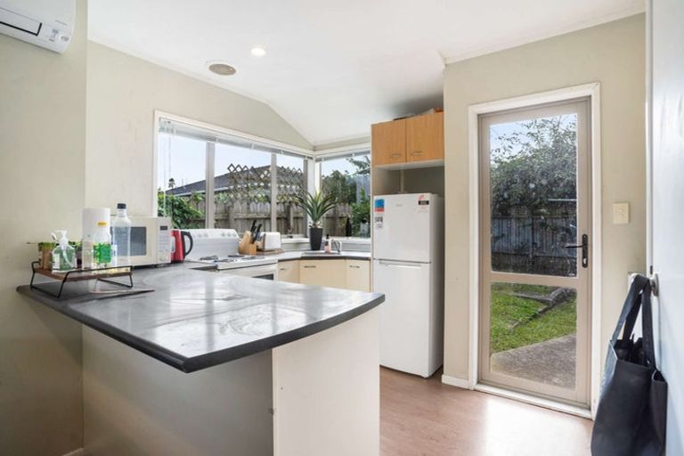 Photo of property in 25a Sikkim Crescent, Clover Park, Auckland, 2019