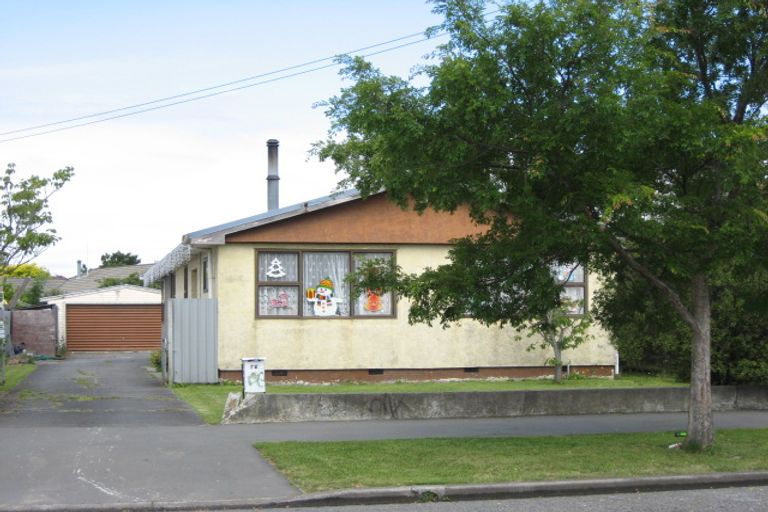 Photo of property in 72 Smith Street, Woolston, Christchurch, 8062