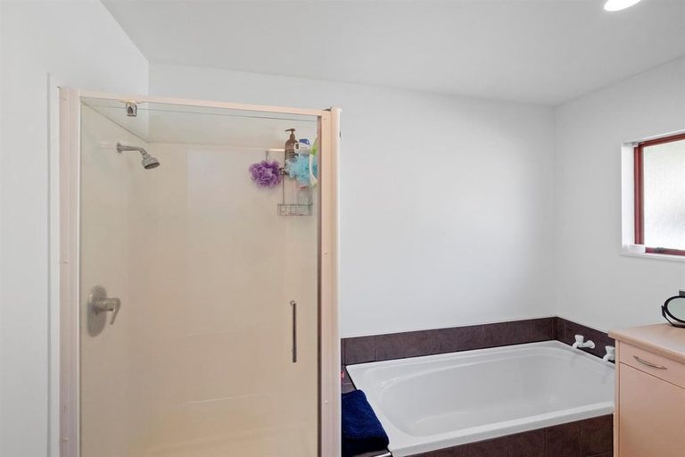 Photo of property in 8 Katherine Place, Bellevue, Tauranga, 3110