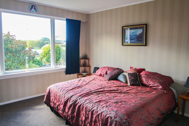 Photo of property in 70 Weston Road, Waiareka Junction, Oamaru, 9401