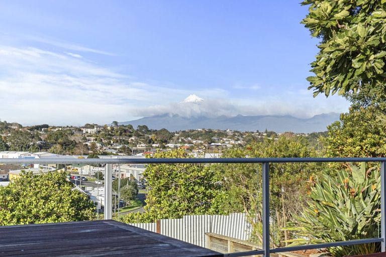 Photo of property in 72 Clemow Road, Fitzroy, New Plymouth, 4312