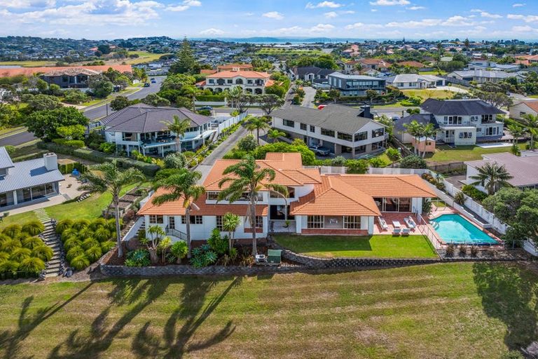 Photo of property in 4 Belle-mer Place, Gulf Harbour, Whangaparaoa, 0930