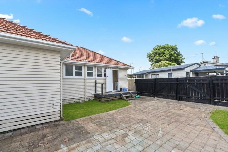 Photo of property in 41 Avalon Drive, Nawton, Hamilton, 3200