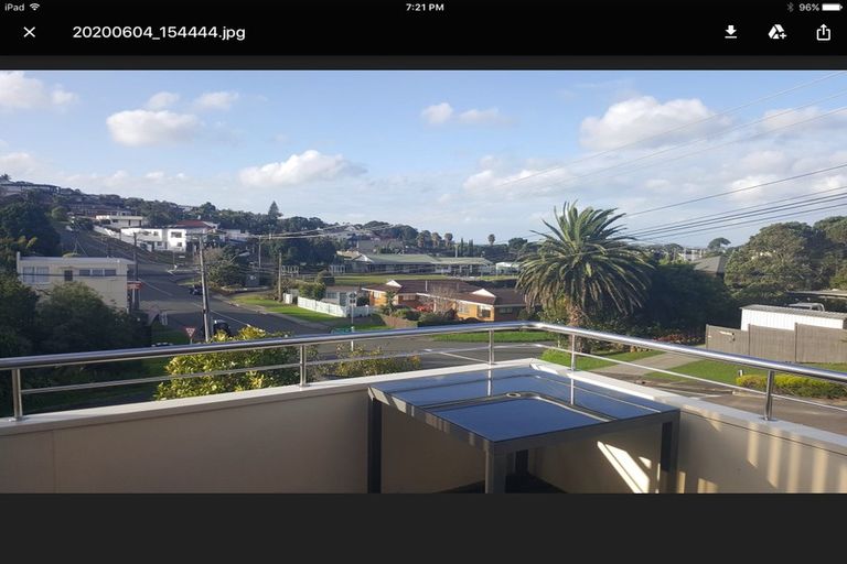 Photo of property in 1/16 Seaview Road, Milford, Auckland, 0620
