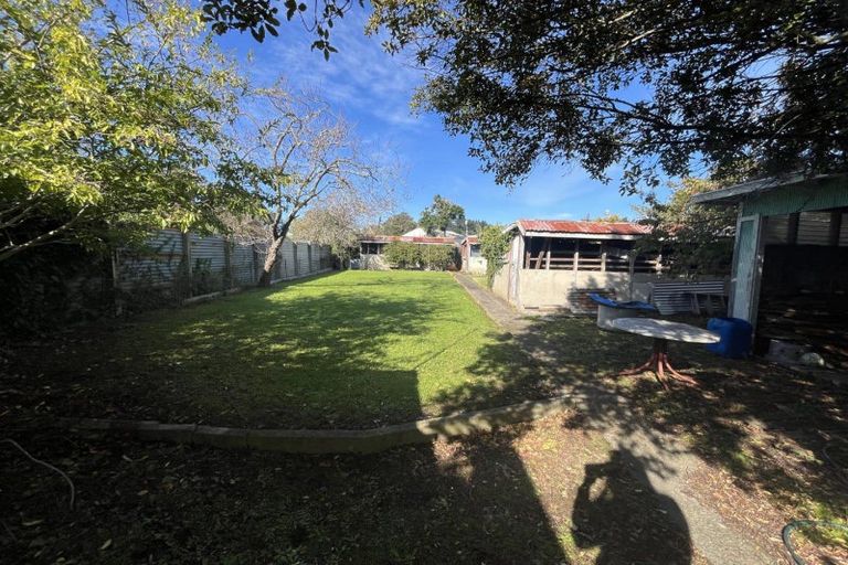 Photo of property in 14 Burton Avenue, Whanganui East, Whanganui, 4500