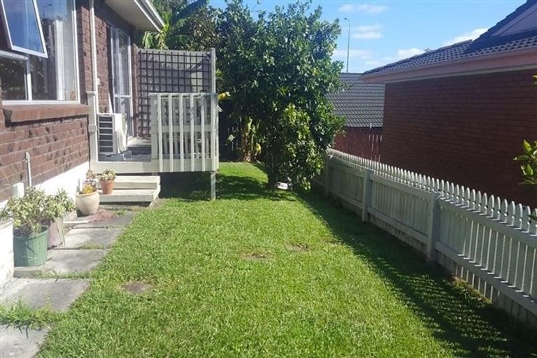 Photo of property in 1/11 Ciprian Place, Henderson, Auckland, 0612