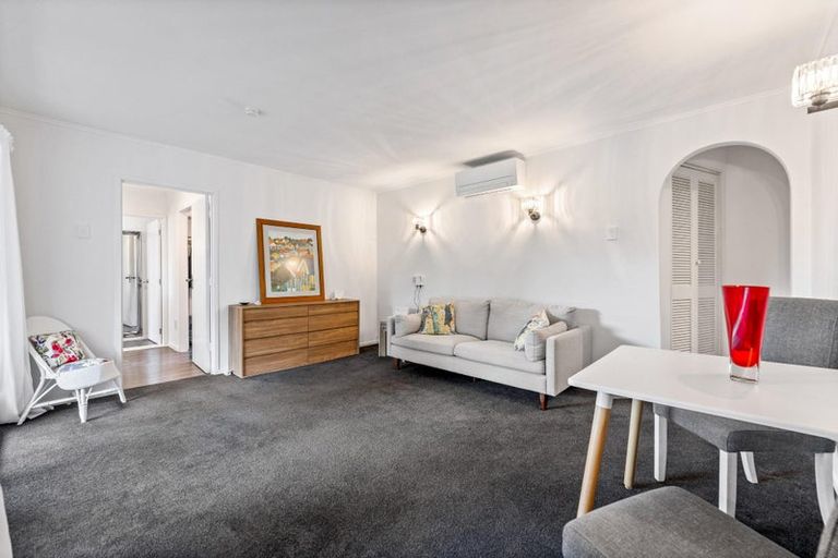 Photo of property in 56 Colwill Road, Massey, Auckland, 0614