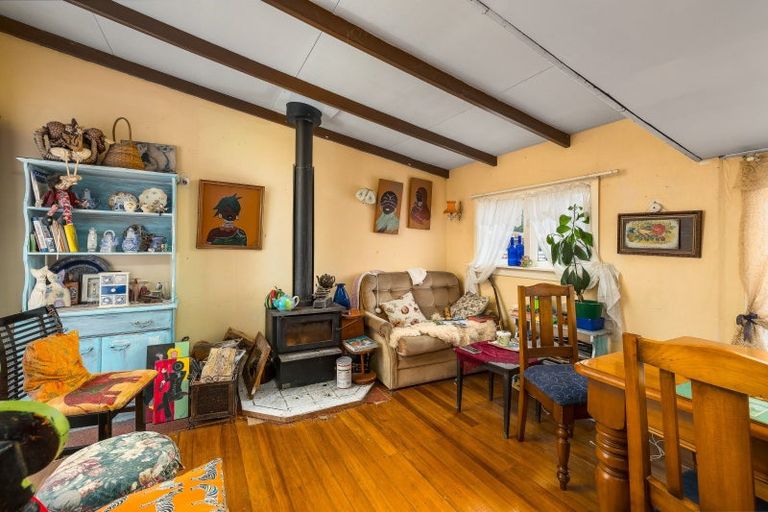 Photo of property in 9 Edward Street, Waimate, 7924