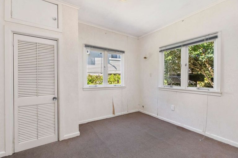 Photo of property in 41 Glendale Road, Glen Eden, Auckland, 0602