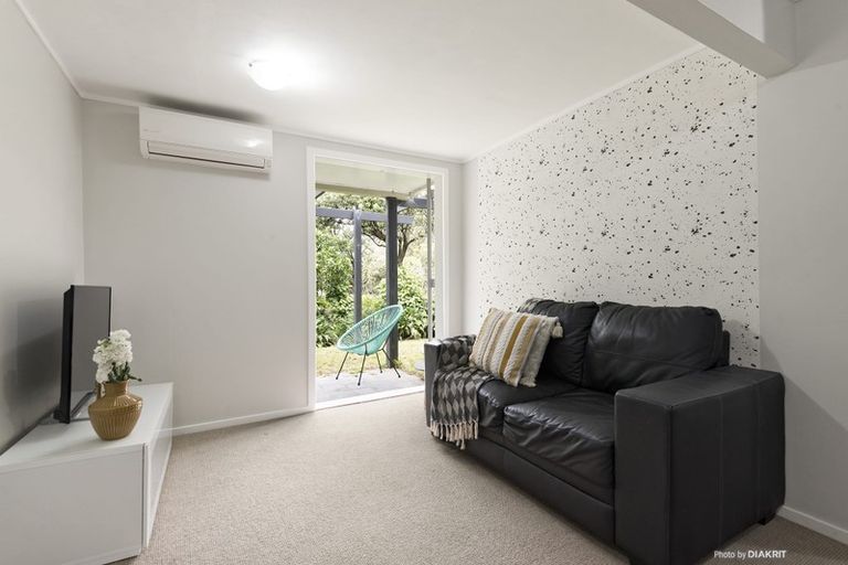 Photo of property in 96 Sidlaw Street, Strathmore Park, Wellington, 6022