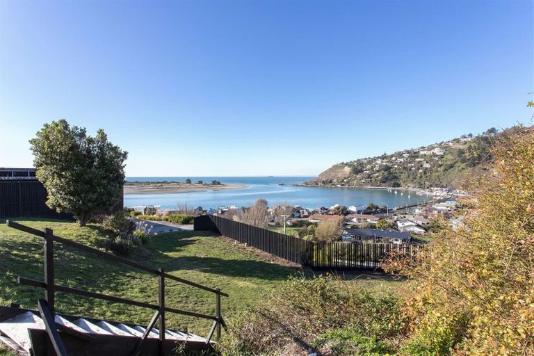 Photo of property in 20 Cave Terrace, Redcliffs, Christchurch, 8081