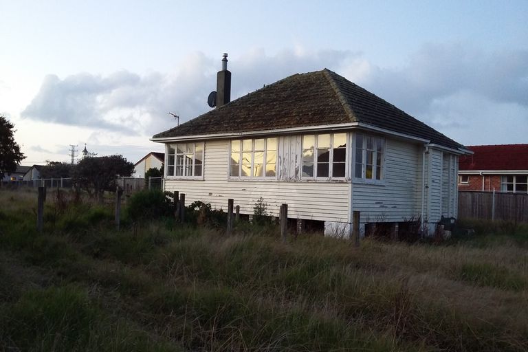 Photo of property in 36 Roberts Avenue, Bayswater, Auckland, 0622