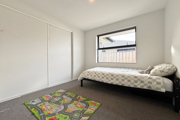 Photo of property in 92 Lady Isaac Drive, Rolleston, 7615