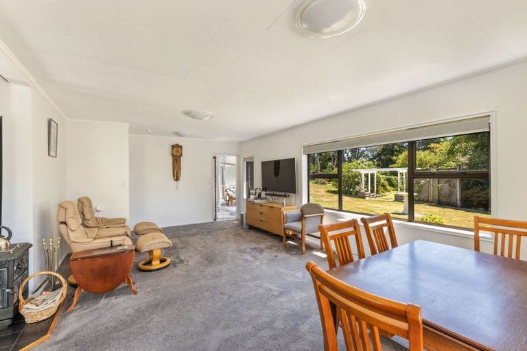 Photo of property in 529 South Road, Omata, New Plymouth, 4374