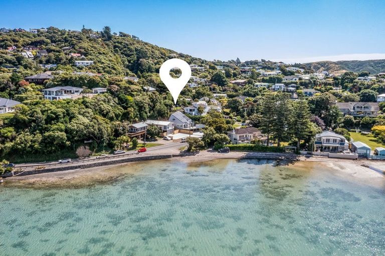 Photo of property in 156 Paremata Road, Paremata, Porirua, 5024