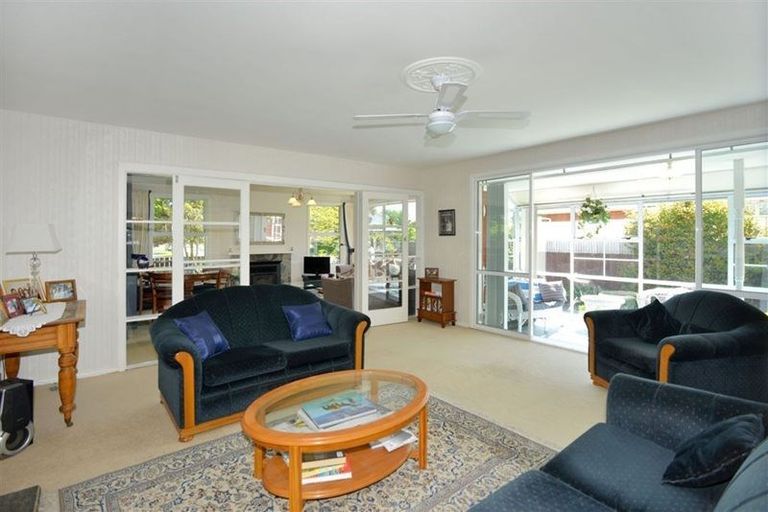 Photo of property in 118 Kendal Avenue, Burnside, Christchurch, 8053