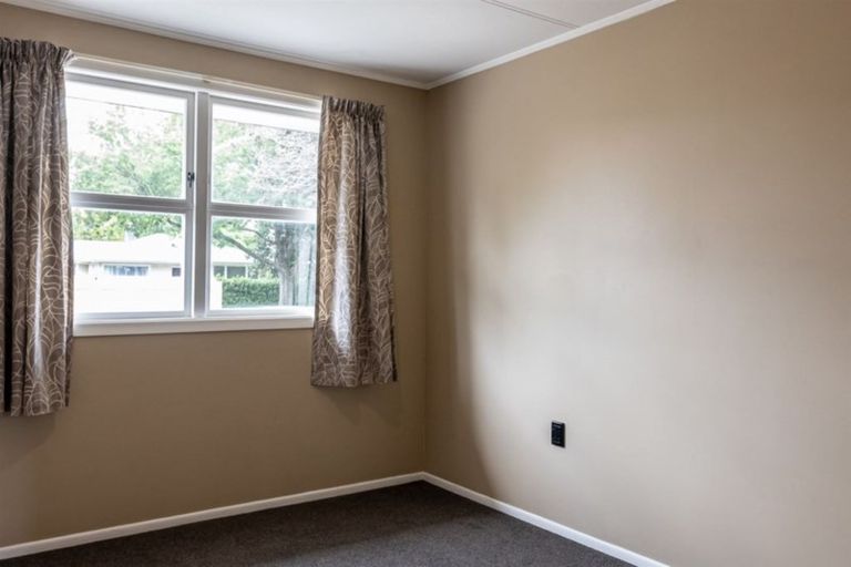 Photo of property in 40 Apollo Parade, Milson, Palmerston North, 4414