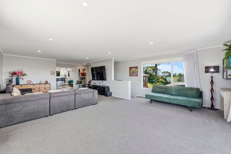Photo of property in 54 Chorley Avenue, Massey, Auckland, 0614