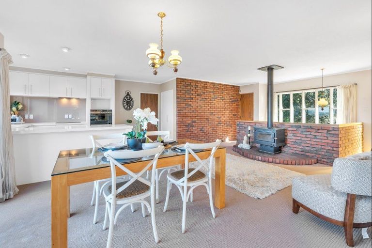 Photo of property in 23 Callender Place, Shelly Park, Auckland, 2014