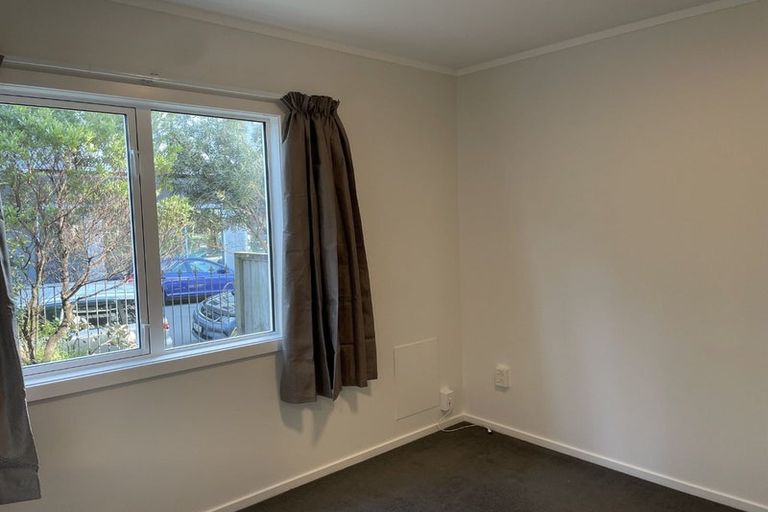 Photo of property in 17/3 Kelvin Grove, Te Aro, Wellington, 6011