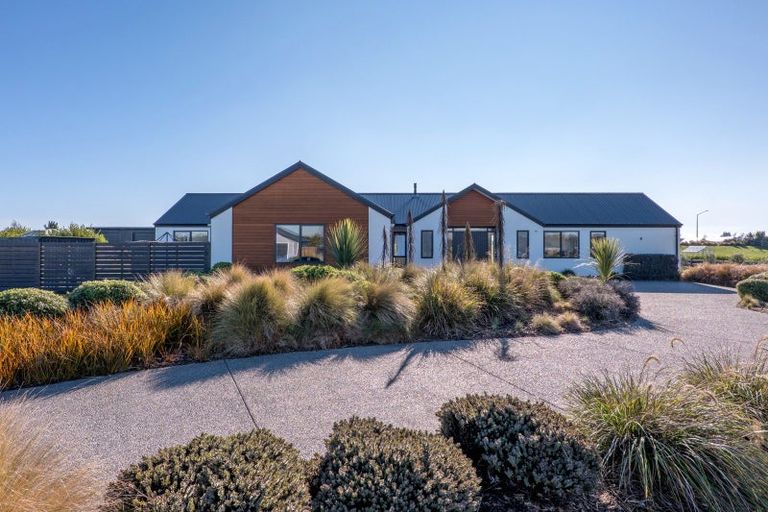 Photo of property in 37 Silver Peaks Drive, West Melton, 7618