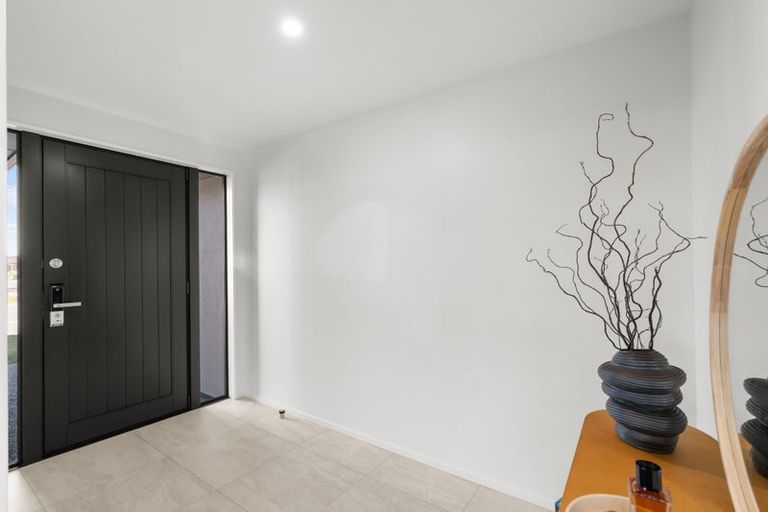 Photo of property in 11 Tulett Park Drive, Casebrook, Christchurch, 8051