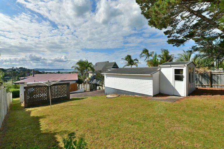 Photo of property in 22 Scott Road, Stanmore Bay, Whangaparaoa, 0932