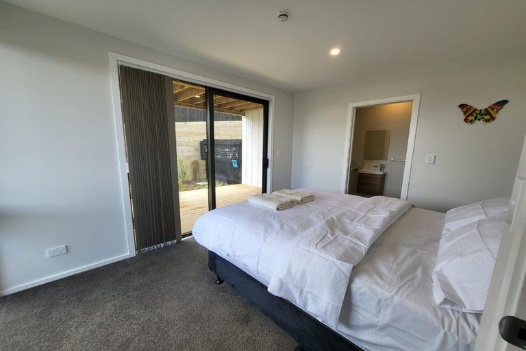 Photo of property in 1 Pukakaho Lane, Papatoetoe, Auckland, 2025