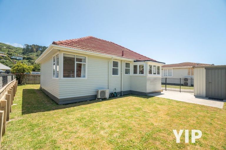 Photo of property in 38 Beauchamp Street, Tawa, Wellington, 5028