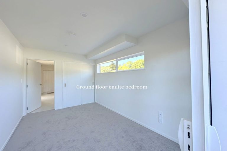 Photo of property in 15c Blenheim Street, Glenfield, Auckland, 0629