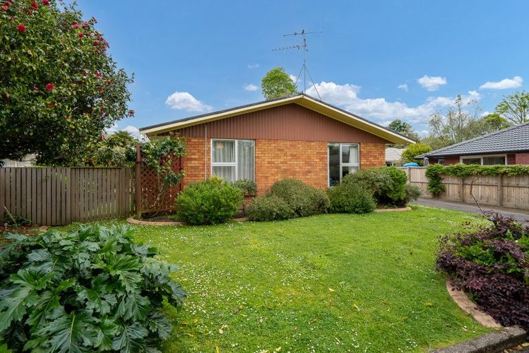 Photo of property in 5a Clare Street, Cambridge, 3434