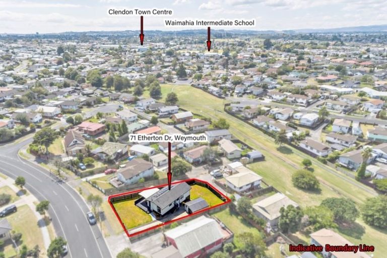 Photo of property in 71 Etherton Drive, Weymouth, Auckland, 2103