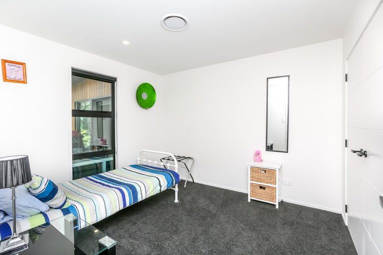 Photo of property in 12 Mackillop Way, Brooklands, New Plymouth, 4310