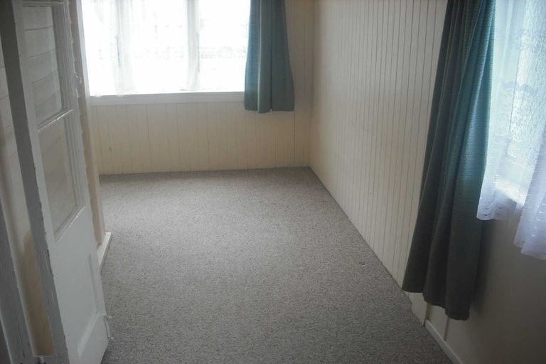 Photo of property in 6 Wakefield Street, Welbourn, New Plymouth, 4310