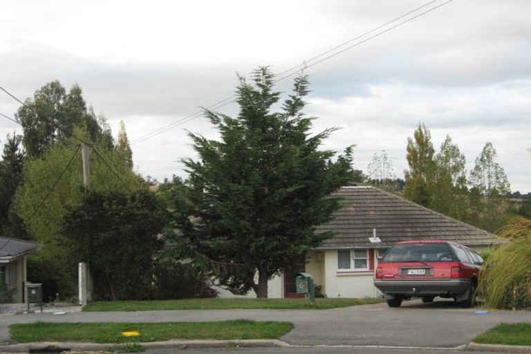 Photo of property in 1 Roach Street, Holmes Hill, Oamaru, 9401