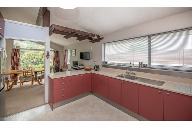 Photo of property in 10a Tracy Place, Redwood, Christchurch, 8051