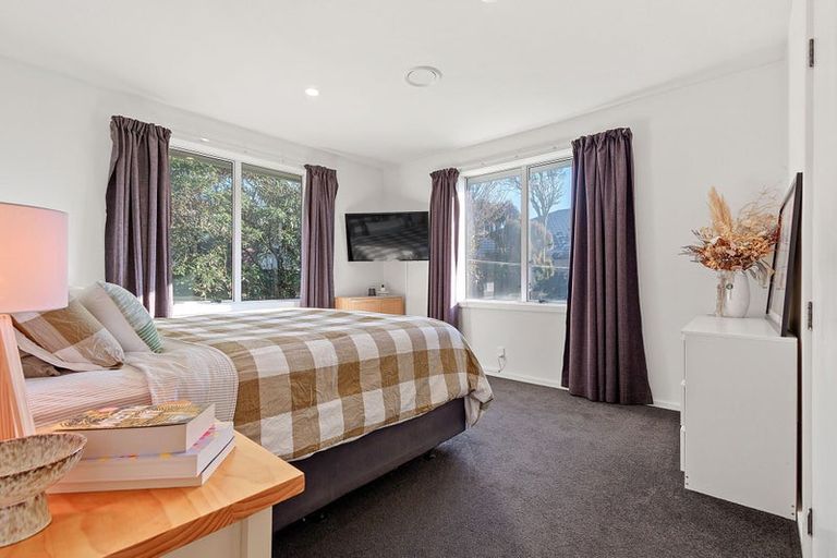 Photo of property in 9 Oakhampton Street, Hornby, Christchurch, 8042