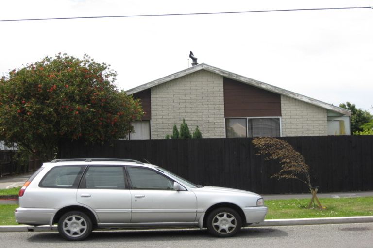 Photo of property in 2/29 Fairfield Avenue, Addington, Christchurch, 8024