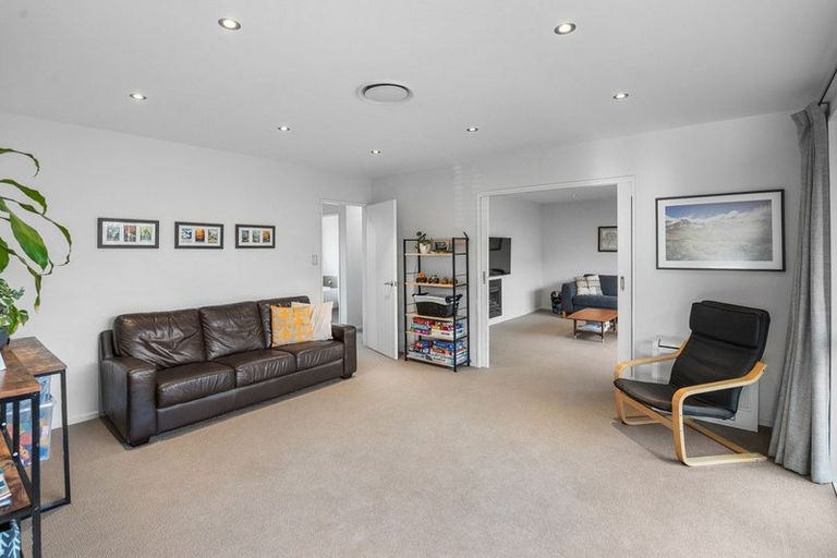 Photo of property in 25 Cridland Place, Halswell, Christchurch, 8025