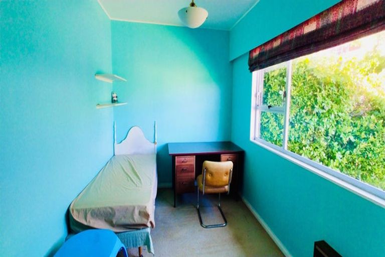 Photo of property in 91 Tirohanga Road, Tirohanga, Lower Hutt, 5010