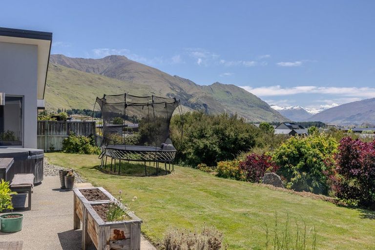 Photo of property in 60 West Meadows Drive, Wanaka, 9305