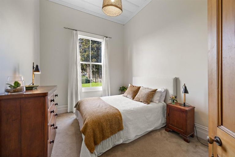 Photo of property in 124 Rimmer Road, Helensville, 0875