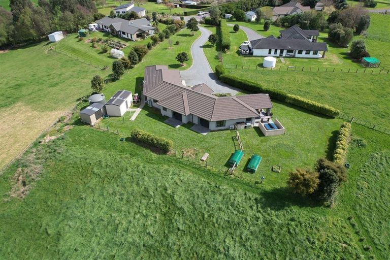 Photo of property in 9 Tullahoma Way, Ohau, Levin, 5570