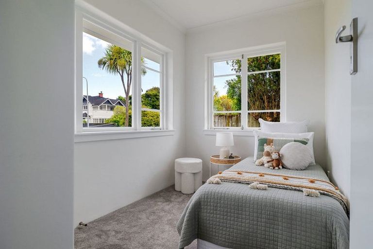 Photo of property in 36 Rainforth Street, Roslyn, Palmerston North, 4414