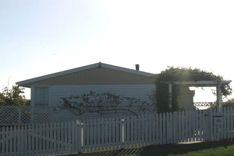 Photo of property in 99 Warspite Avenue, Cannons Creek, Porirua, 5024